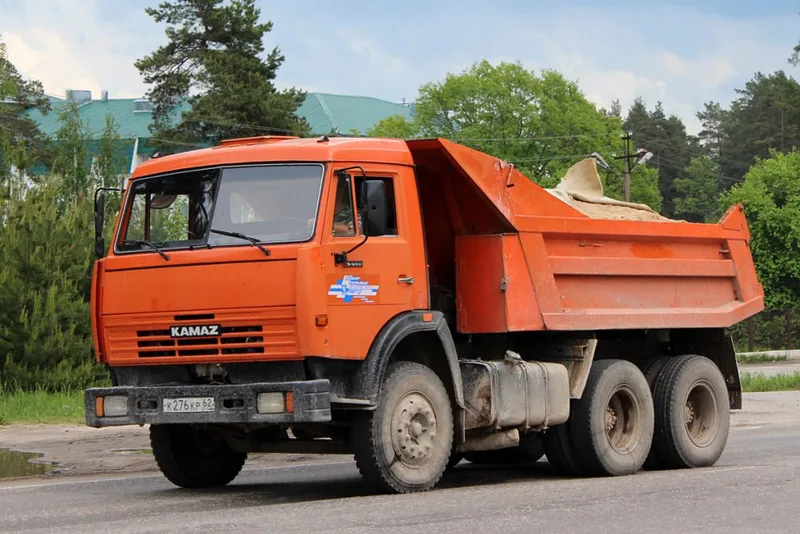 Самосвал Камаз 55111
