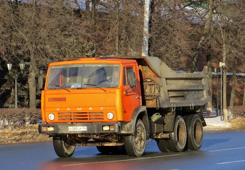 Самосвал Камаз 55111