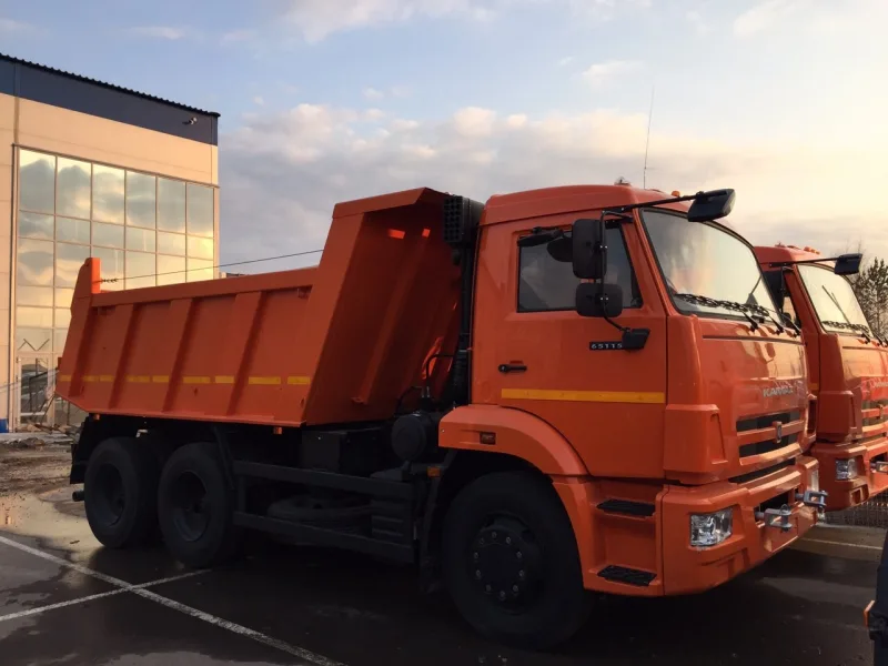 Самосвал Камаз 65115