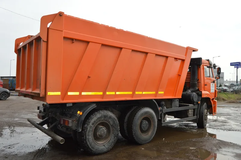 Самосвал Камаз 6520-60