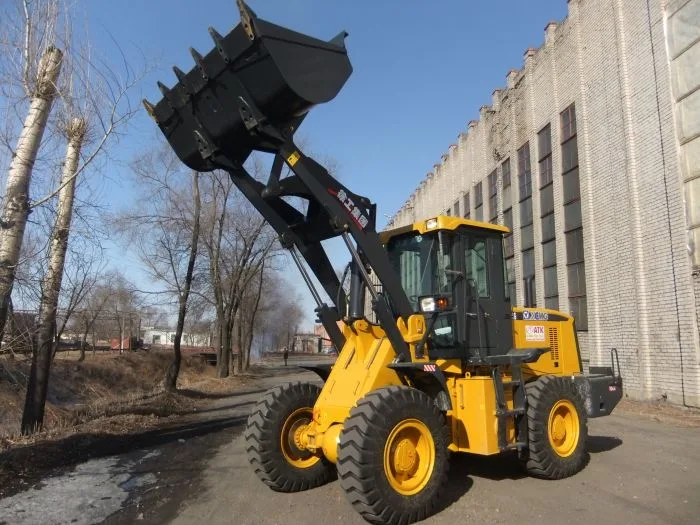 Фронтальный погрузчик LGMG ZL30G