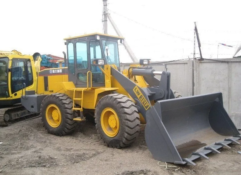 Фронтальный погрузчик XCMG LW300F