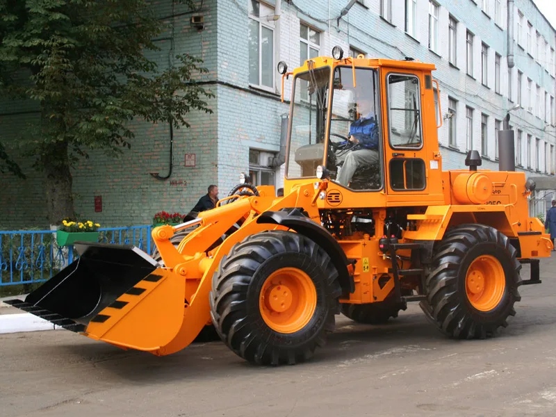 Фронтальный погрузчик Амкодор 325