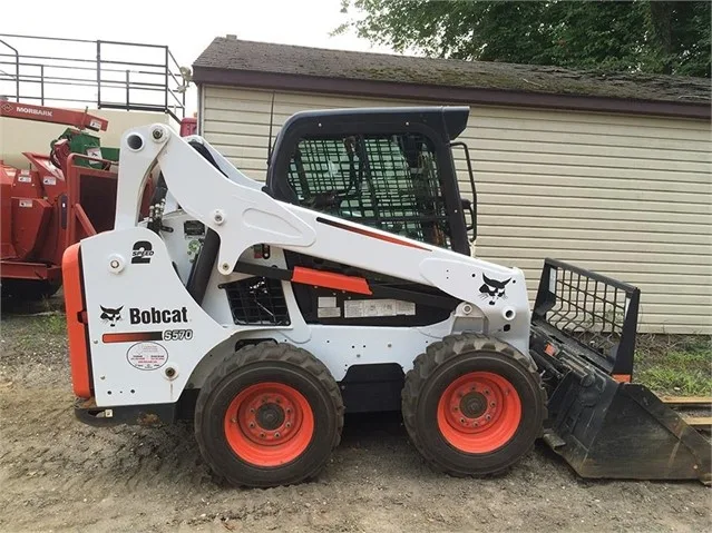 Мини-погрузчик Bobcat S570