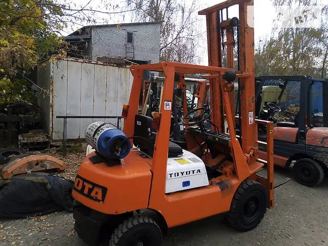 Вилочный погрузчик TOYOTA 4FDK150