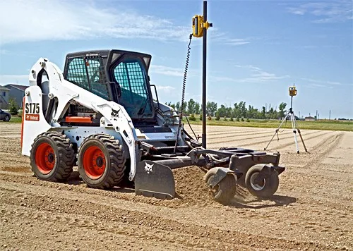 Мини-погрузчик Bobcat S530