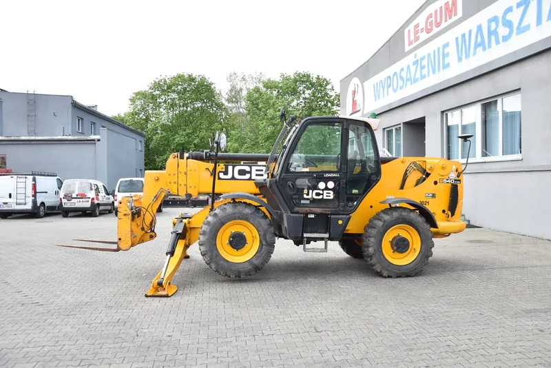 Телескопический погрузчик JCB 540-10