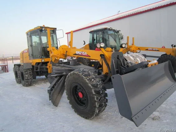 Средний автогрейдер XCMG GR215A
