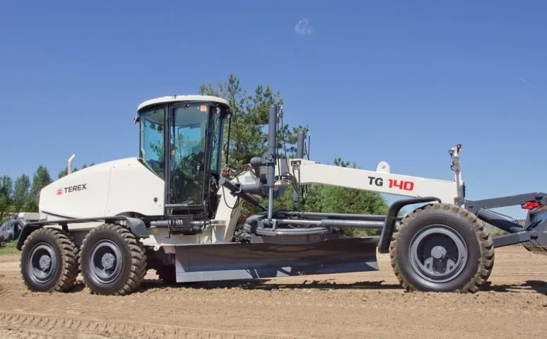 Средний автогрейдер TEREX TG150