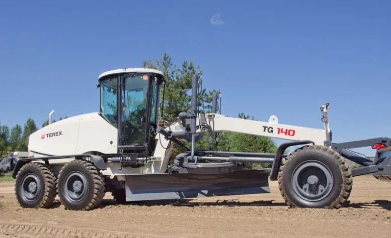 Средний автогрейдер TEREX TG150