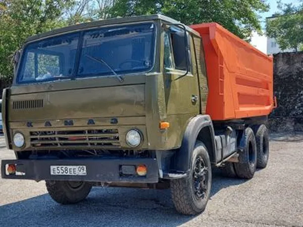 Самосвал КамАЗ