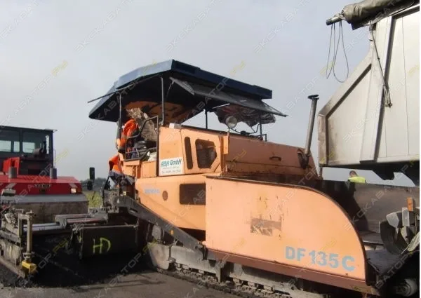 Асфальтоукладчик ·Demag DF 135C