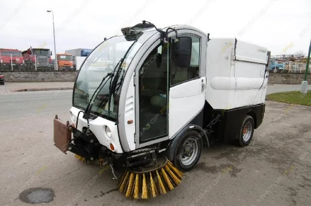 Подметально-уборочная машина Boecker Bucher City Cft