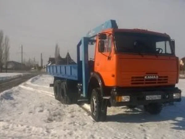 Бортовой грузовик с КМУ КамАЗ 53228