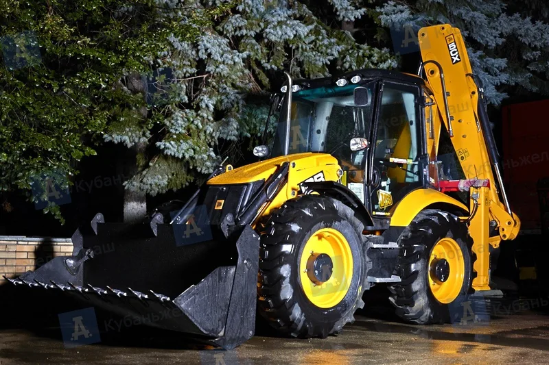 Экскаватор-погрузчик JCB 5СХ