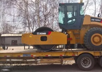 Вибрационный комбинированный каток        DW/TXS XS183J