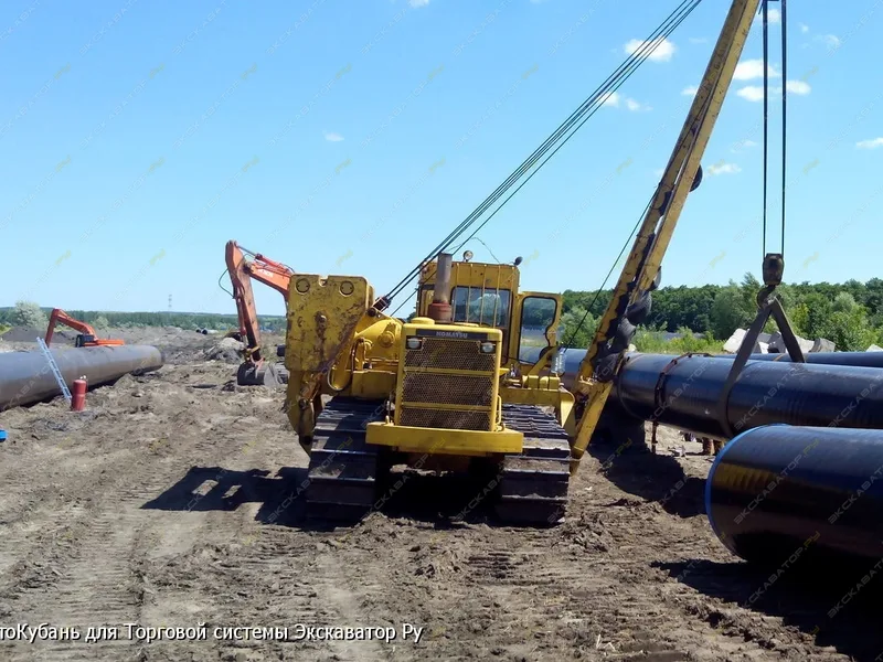Трубоукладчик среднего диаметра Komatsu D355C-3