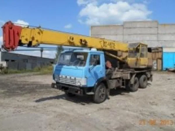 Автокран Угличмаш КС-45726-4 на шасси КамАЗ 53605