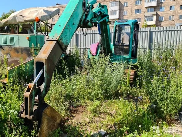 Гусеничный экскаватор Komatsu PC75UU-2E