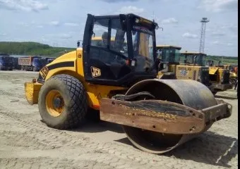 Вибрационный комбинированный каток        JCB wm115