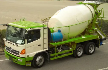 Автобетоносмеситель HINO 5