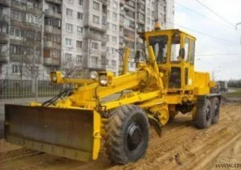 Средний автогрейдер АЗСТ ДЗ-122Б