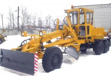Средний автогрейдер Петербургский МЗ ГС-25.09