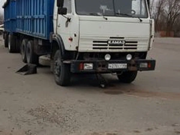 Зерновоз КамАЗ 53215