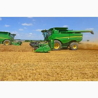 Комбайн John Deere 330