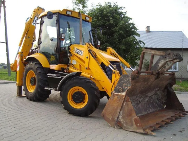 Экскаватор-погрузчик JCB 3CX