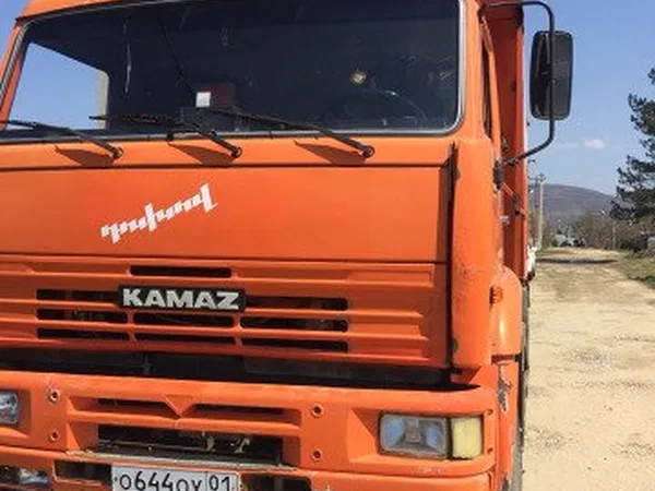 Самосвал КамАЗ 6520