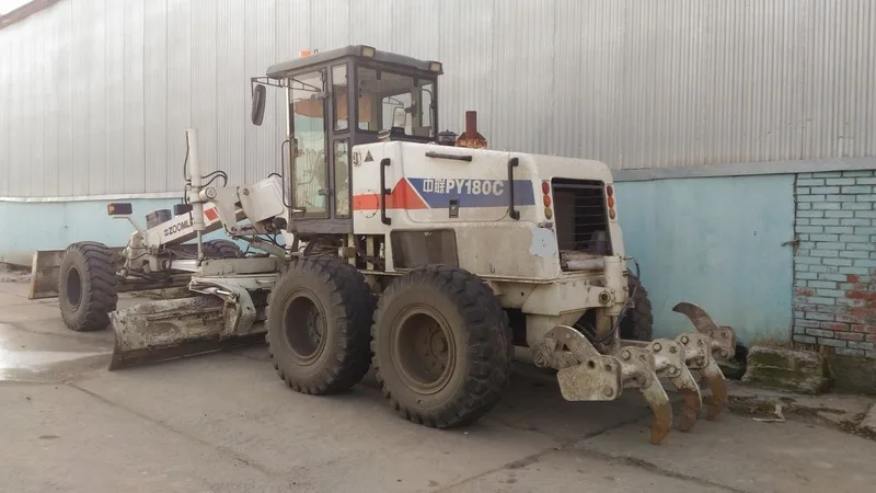 Средний автогрейдер Zoomlion PY180C