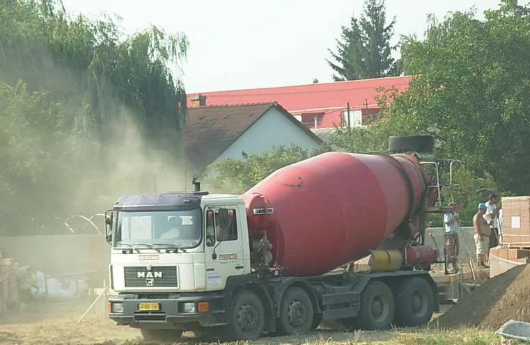 Автобетоносмеситель HOFMANN MAN