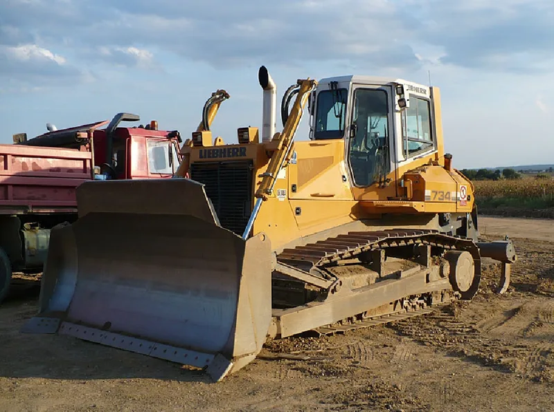 Тяжелый бульдозер Liebherr 734