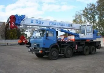 Автокран МАЗ Галичанин