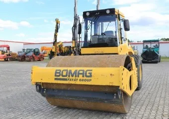 Двухвальцовый каток Bomag BW213DH-4DR