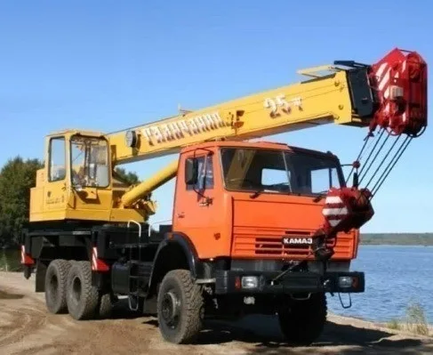Автокран Галичанин 25 тонн