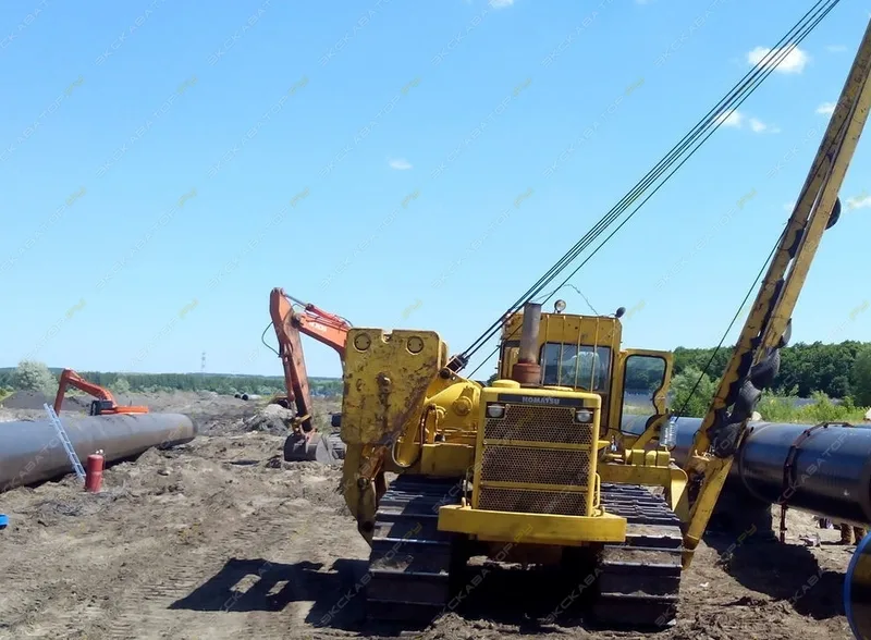 Трубоукладчик большого диаметра  Komatsu D355C-3