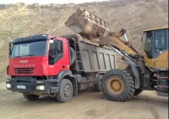 Самосвал IVECO TRAKKER