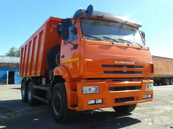 Самосвал КамАЗ 6520