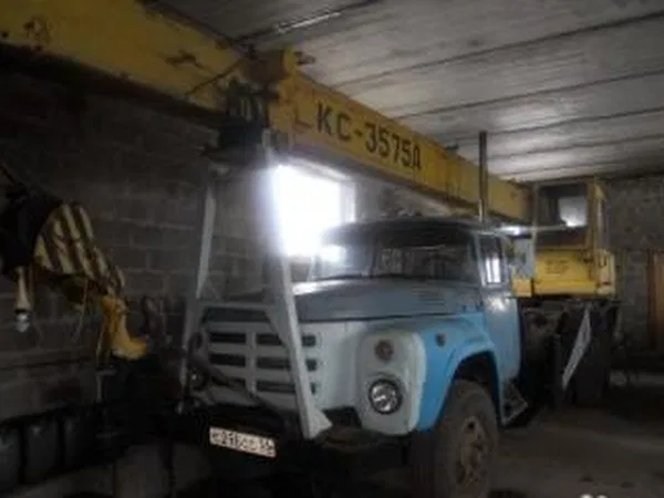 Автокран ЗИЛ 133 гя кс-3575А