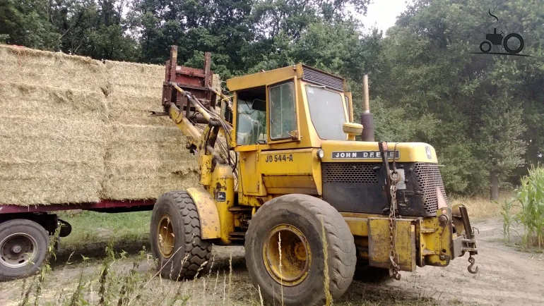 Харвестер колесный John Deere 544A