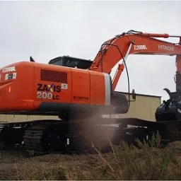 Гусеничный экскаватор Hitachi ZX200-3
