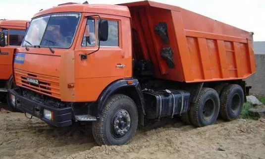 Самосвал Камаз 6520