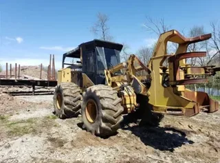 Валочно-пакетирующая техника Hydro-Ax 411E