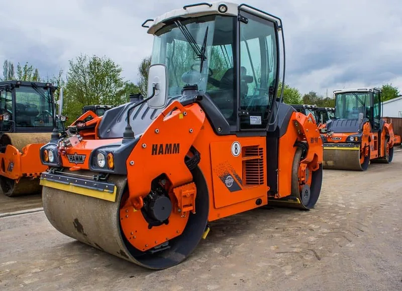 Вибрационный комбинированный каток        Hamm HD 130
