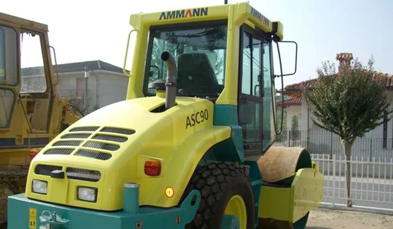 Вибрационный комбинированный каток        Ammann ASC 90