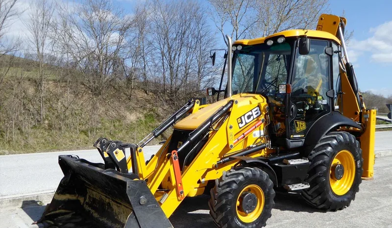 Фронтальный погрузчик JCB 3CX