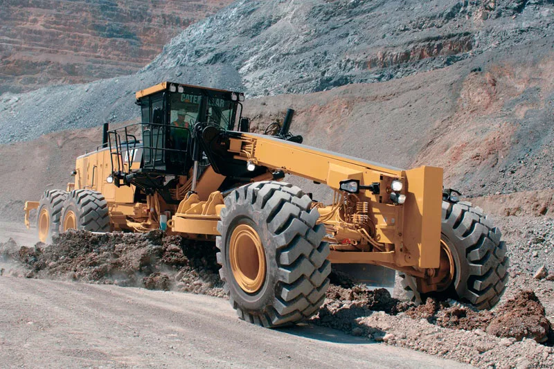 Тяжелый автогрейдер Caterpillar СAT 140 Н