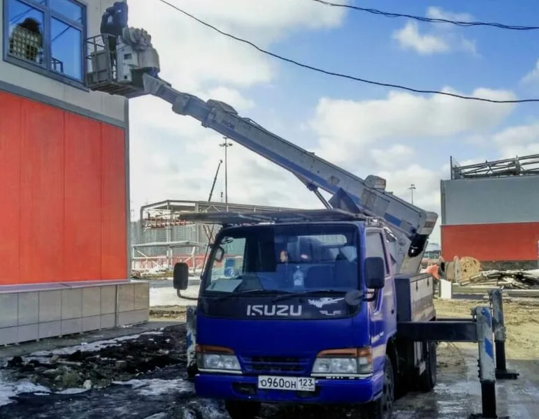 Маловысотная автовышка ISUZU ELFE